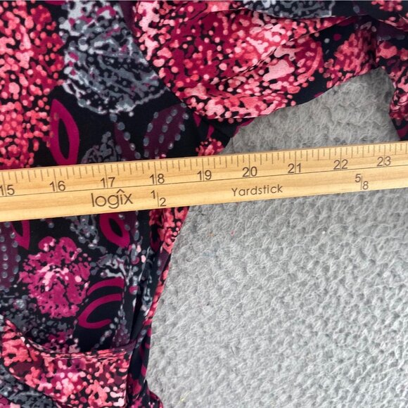 Chicos Top Womens 2 US Large Pink Floral Wrap Belted 3/4 Sleeves Stretch Knit - Picture 7 of 9